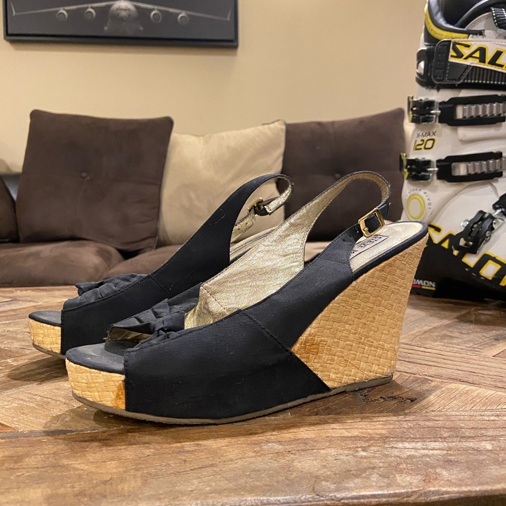 Like new Steve Madden raffia shoes sandals 7.5 black espadrilles      tuckernuck